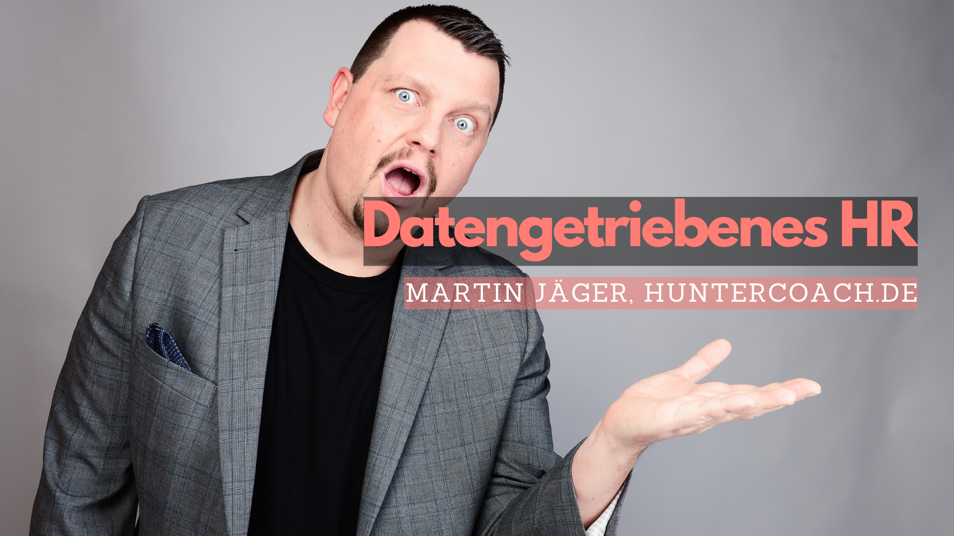 Martin Jäger von Huntercoach.de hält einen Vortrag über datengetriebenes HR.
